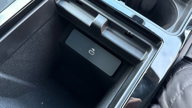 Land Rover Range Rover Evoque 2.0 D200 Autobiography 5dr Auto [Revised] Diesel Hatchback